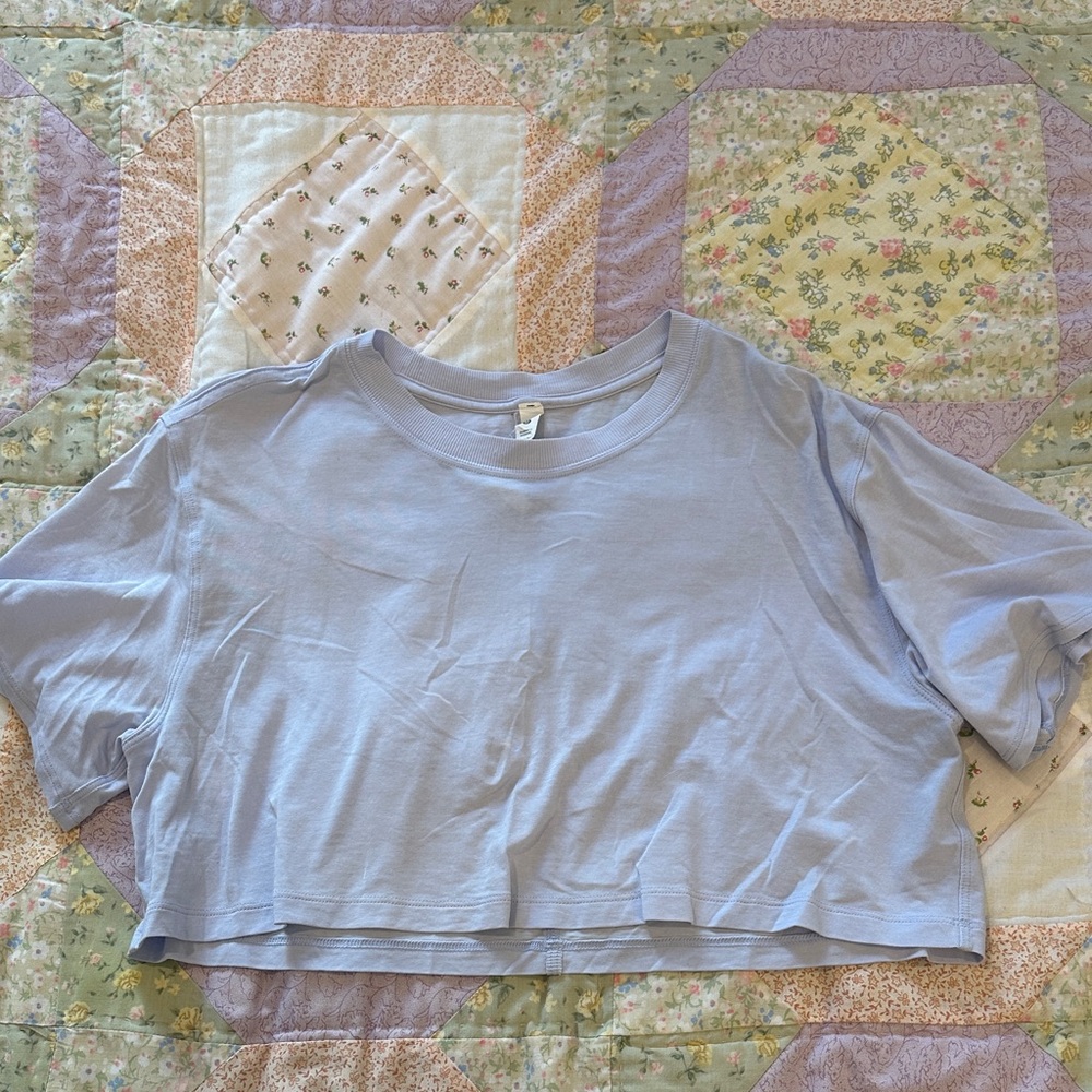 lululemon athletica Light Lavender Crop Top